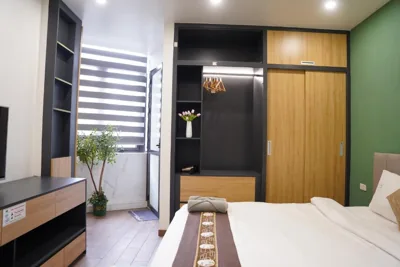 The Windie Home - Đường Thành - Bright Corner Room - Overlooking Street - Hoan Kiem Lake – Foto’s 5