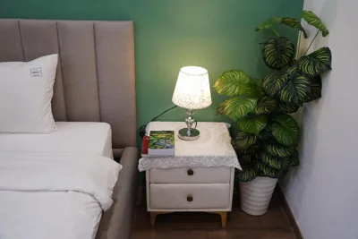 The Windie Home - Đường Thành - Bright Corner Room - Overlooking Street - Hoan Kiem Lake – Foto’s 12